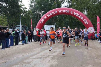duzcede-efteni-duatlonu-250-sporcunun-katilimi-ile-yapildi