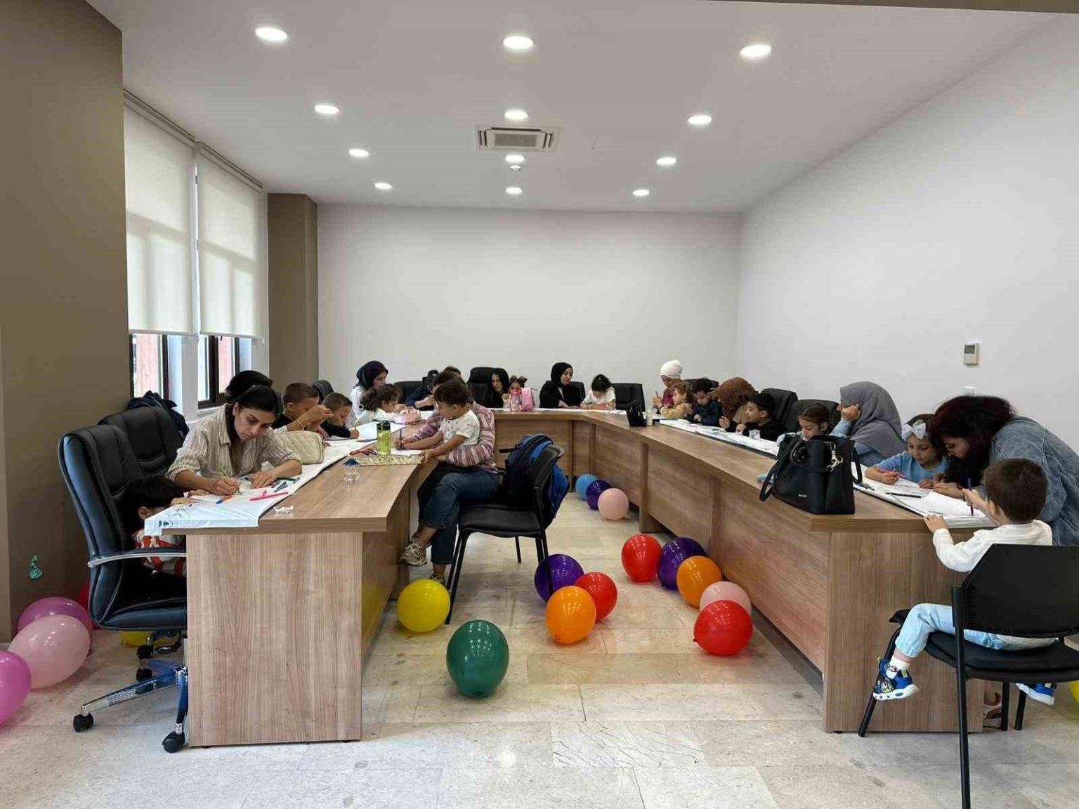 esenyurt-belediyesinden-anne-ve-cocuklara-ucretsiz-sanat-egitimi-destegi