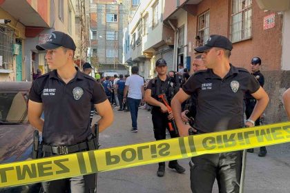 gaziantepte-dehset-bosanma-asamasindaki-esini-oldurup-intihar-etti