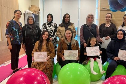 gebe-okulu-mezunlarini-verdi