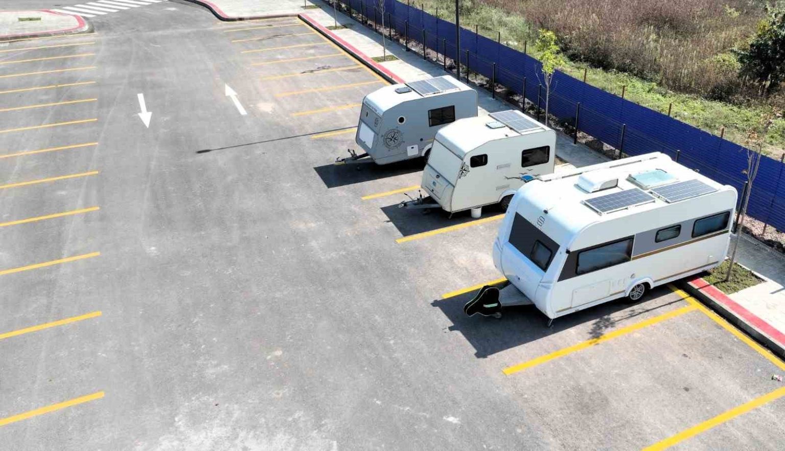 karavan-tutkunlari-icin-210-araclik-modern-park-alani