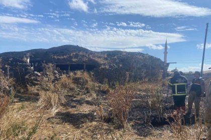 karsta-metruk-binada-yangin-cikti