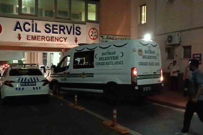 kazada-yaralanan-kadin-2-gundur-suren-yasam-savasini-kaybetti