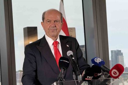 kktc-cumhurbaskani-tatar-rum-tarafi-baris-istedigini-soyluyor-ama-surekli-silahlaniyor