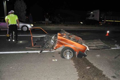 manisada-feci-kaza-5-olu-6-yarali