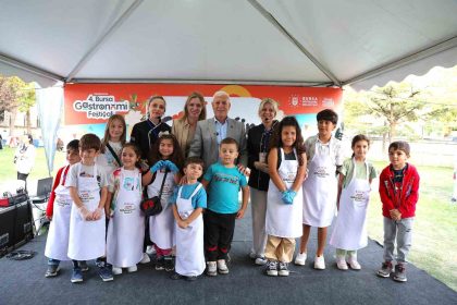 minik-seflere-bozbey-amcalarindan-alkis