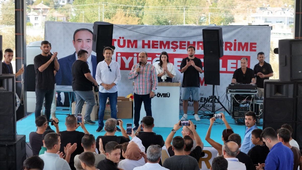 otomobil-ve-modifiye-tutkunlari-seydikemerde-bulustu