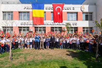 romanyada-yeni-egitim-ogretim-yilinda-tercihim-turkce-projesi-basladi