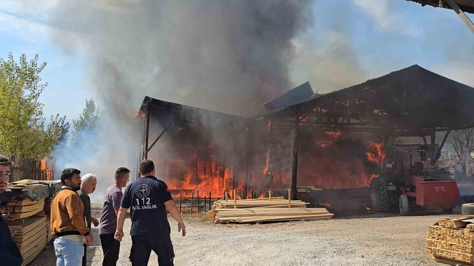 safranboluda-kereste-fabrikasinda-yangin