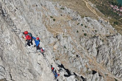 turkiyede-tek-kemaliyede-bulunan-via-ferrata-parkuru-adrenalin-tutkunlarinin-rotasi-oldu