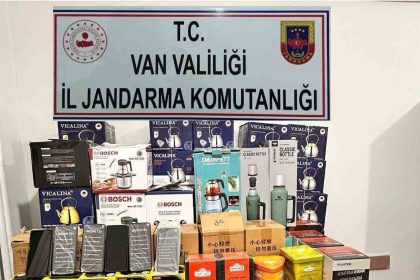 vanda-gumruk-kacagi-malzemeler-ele-gecirildi