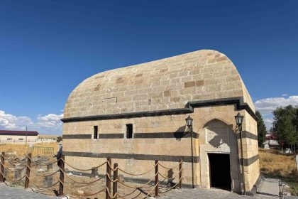 agrida-tarihi-hamur-kumbeti-restore-edilerek-yeniden-ziyarete-acildi