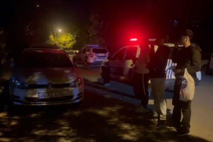 asayis-olayini-cekirdek-citleyerek-izlediler