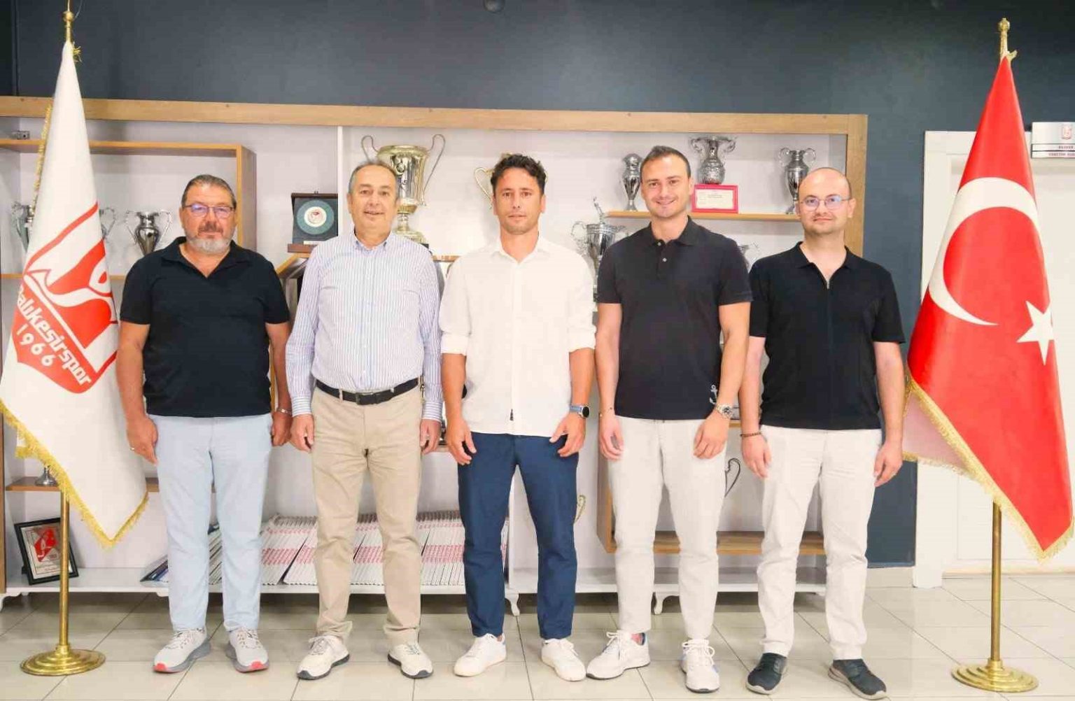 balikesirsporda-yonetim-olaganustu-genel-kurul-karari-aldi