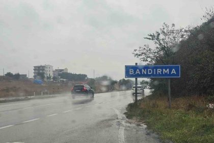 bandirma-gune-yagisla-basladi