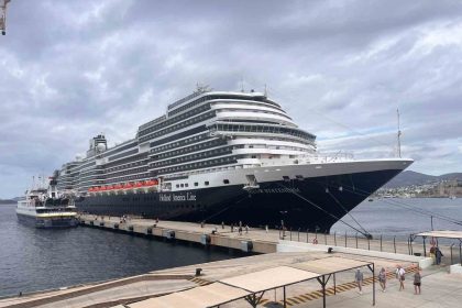 bodrumu-ilk-kez-geldi-2-bin-592-yolcu-getirdi