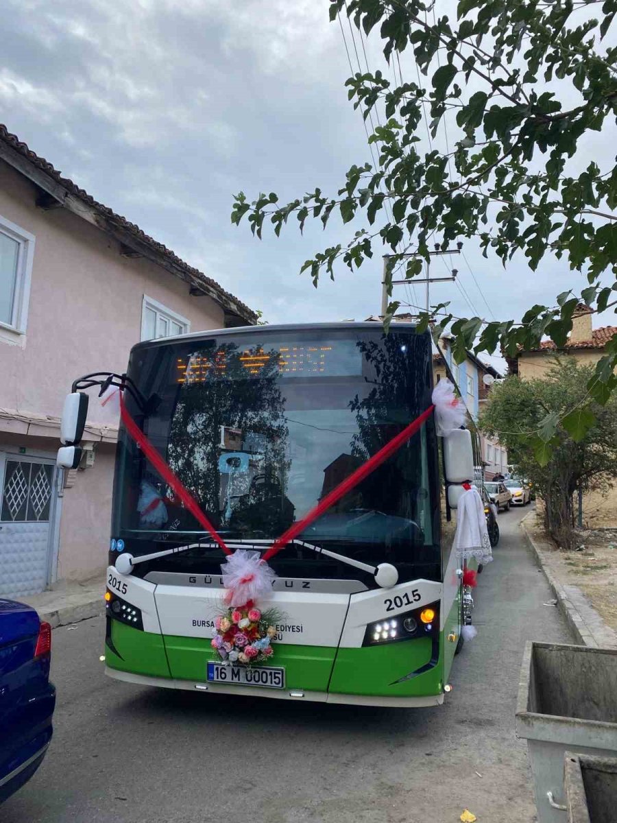 bursada-otobus-gelin-arabasi-gibi-suslendi