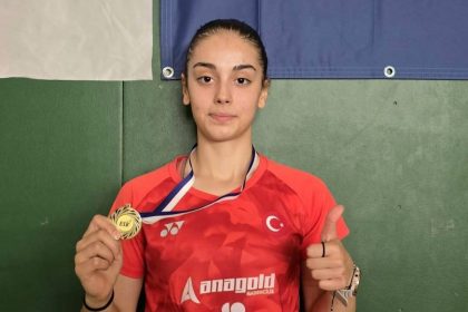 erzincanli-milli-sporcu-badmintonda-sampiyon-oldu