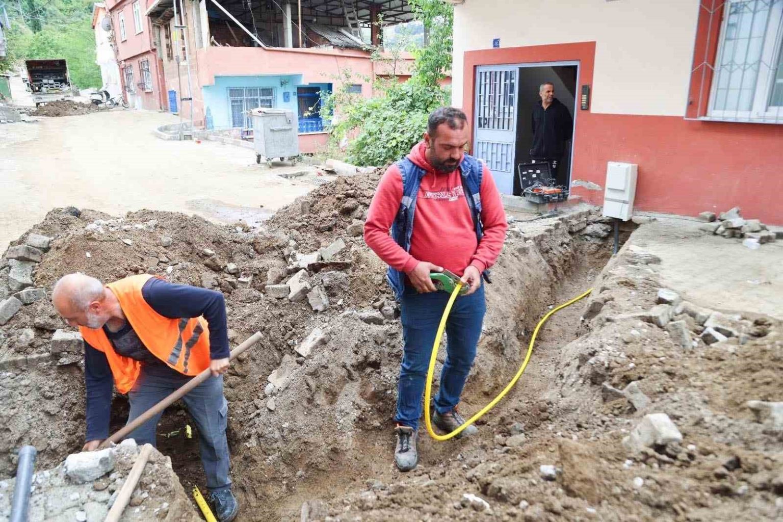 gaziosmanpasa-mahallesi-dogal-gaza-kavusuyor