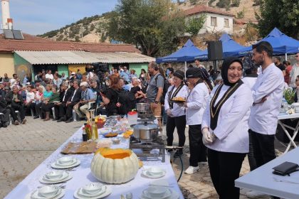 geleneksel-yorukkirka-koyu-balkabagi-festivali-gerceklestirildi