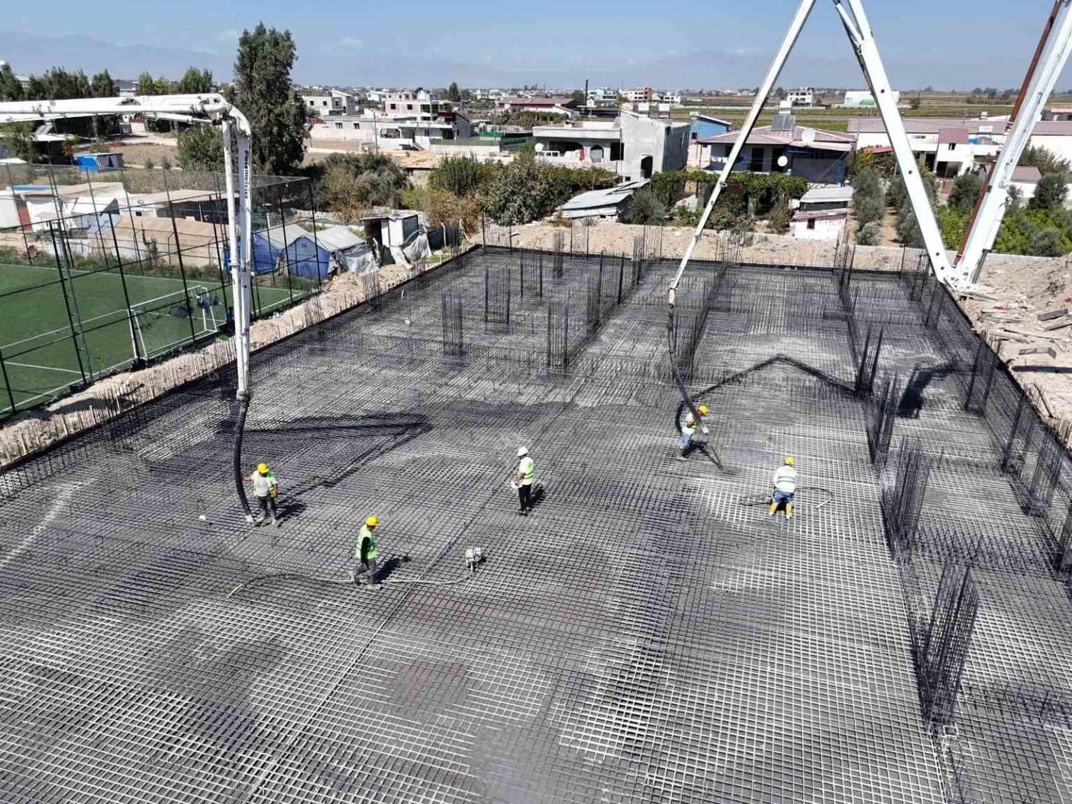 hatay-buyuksehir-belediyesi-bohsin-mahallesinde-cok-amacli-salon-insasina-basladi