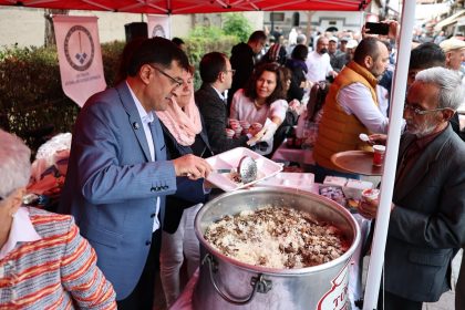 hazreti-mevlana-dogumunun-818inci-yil-donumde-kutahyada-anildi