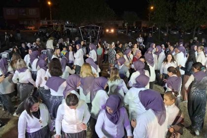 kadinlar-salvar-gecesinde-bulustu