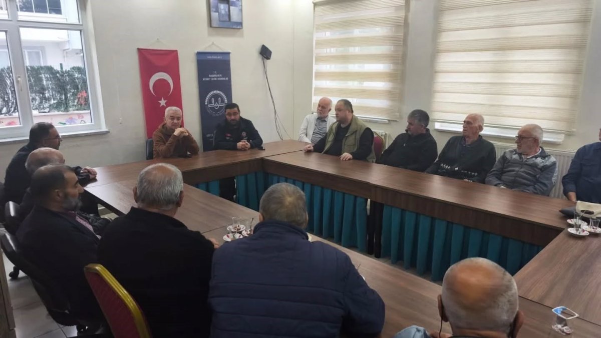 kirklareli-valisi-sabah-namazinda-vatandaslarla-bir-araya-geldi
