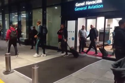 liverpool-galatasaray-maci-icin-istanbula-geldi