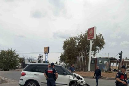 luleburgazda-zincirleme-kaza-3-otomobil-carpisti