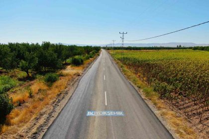 malatya-buyuksehirden-ilcelerde-yogun-yol-ve-asfalt-mesaisi