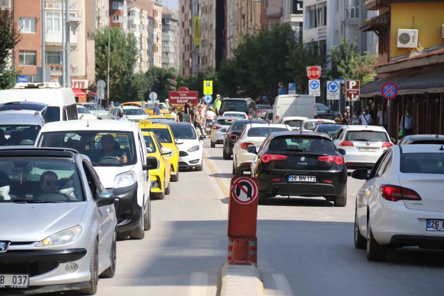 milletvekili-hatipoglu-eskisehirin-korkunc-bir-trafik-sorunu-var