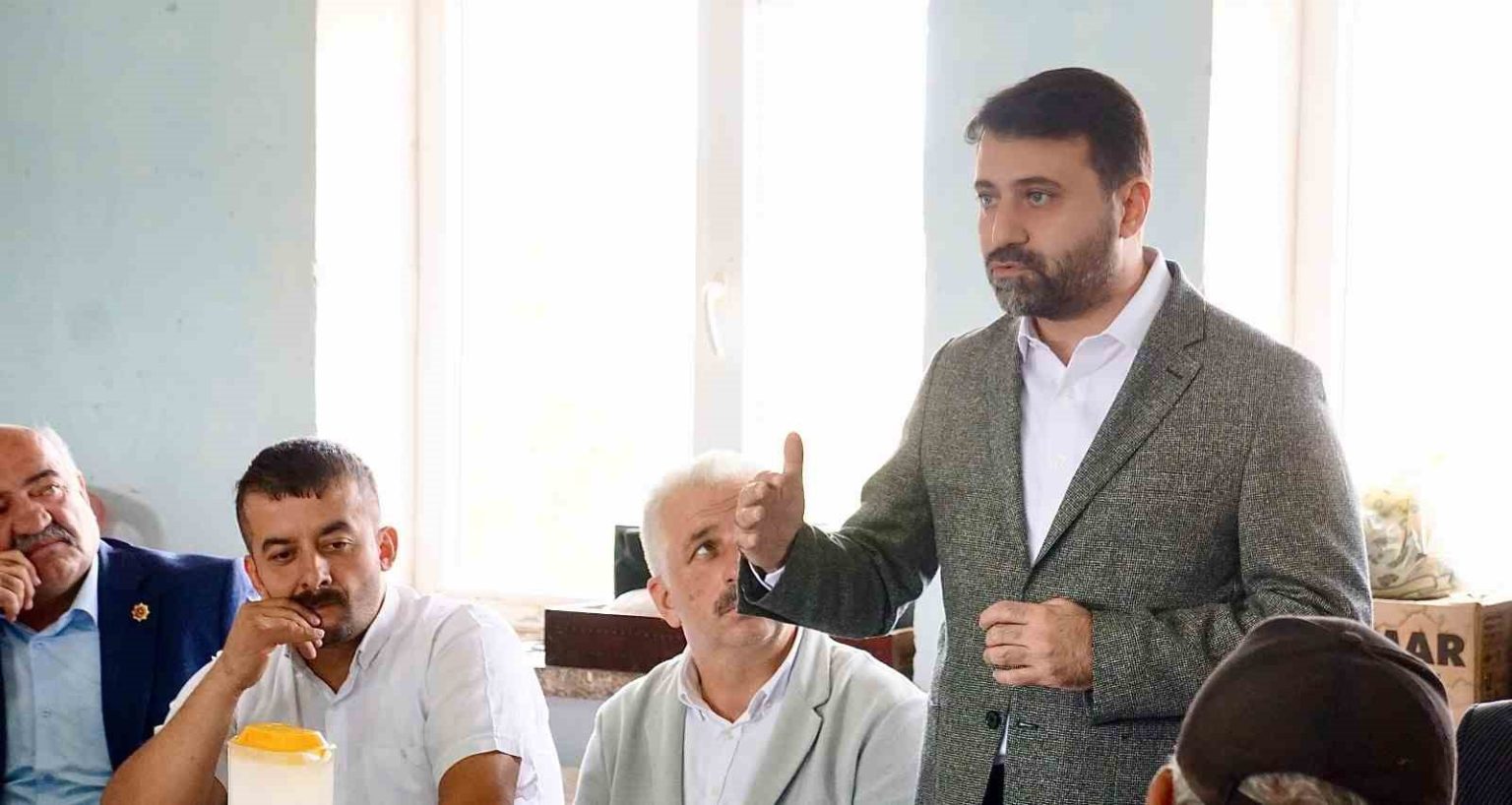 milletvekili-sahinden-karabukte-koy-ziyareti