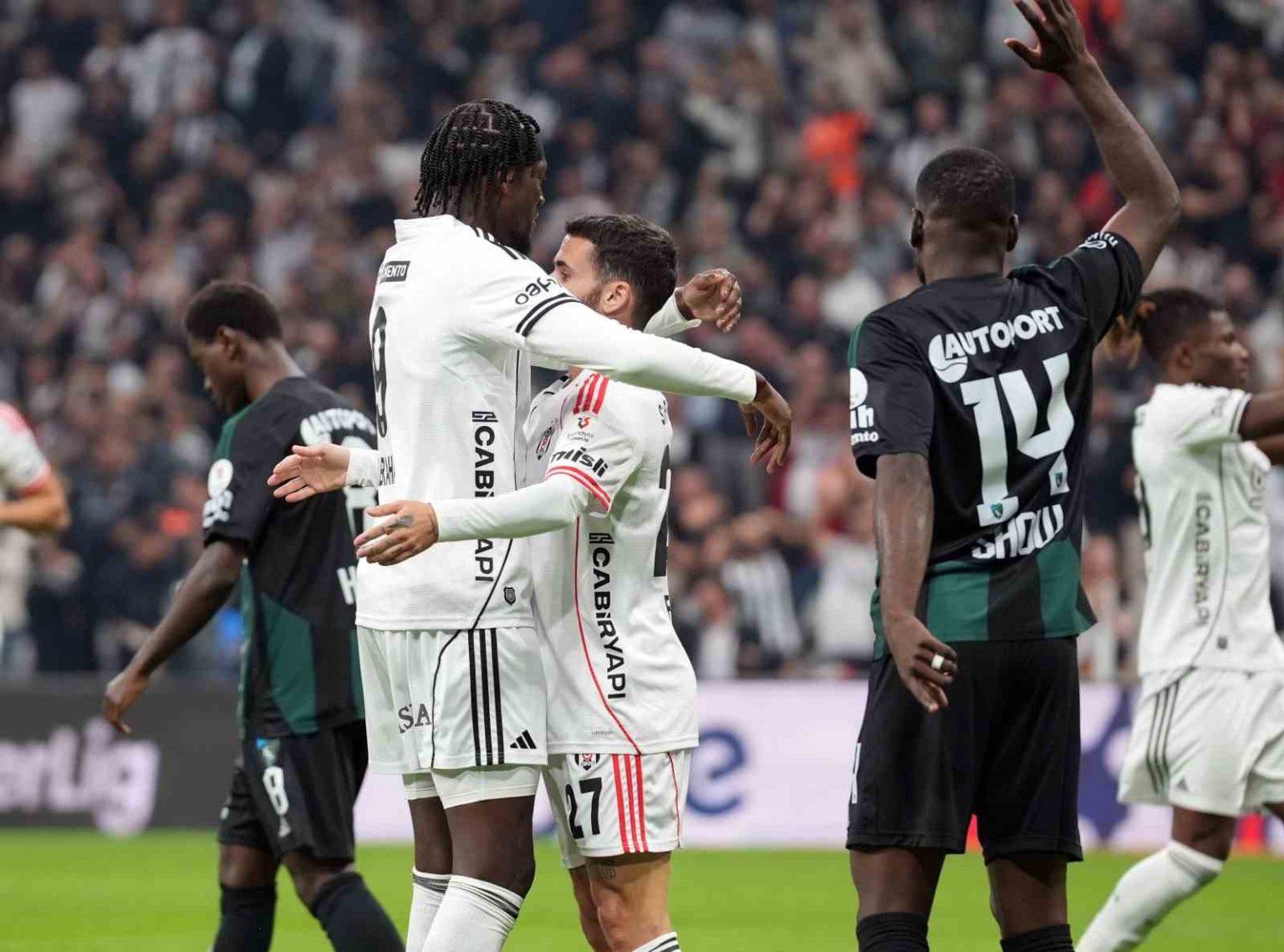 rafa-silva-gollerine-devam-ediyor