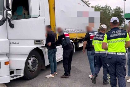 sakaryada-1-bucuk-milyon-tllik-tutun-operasyonu