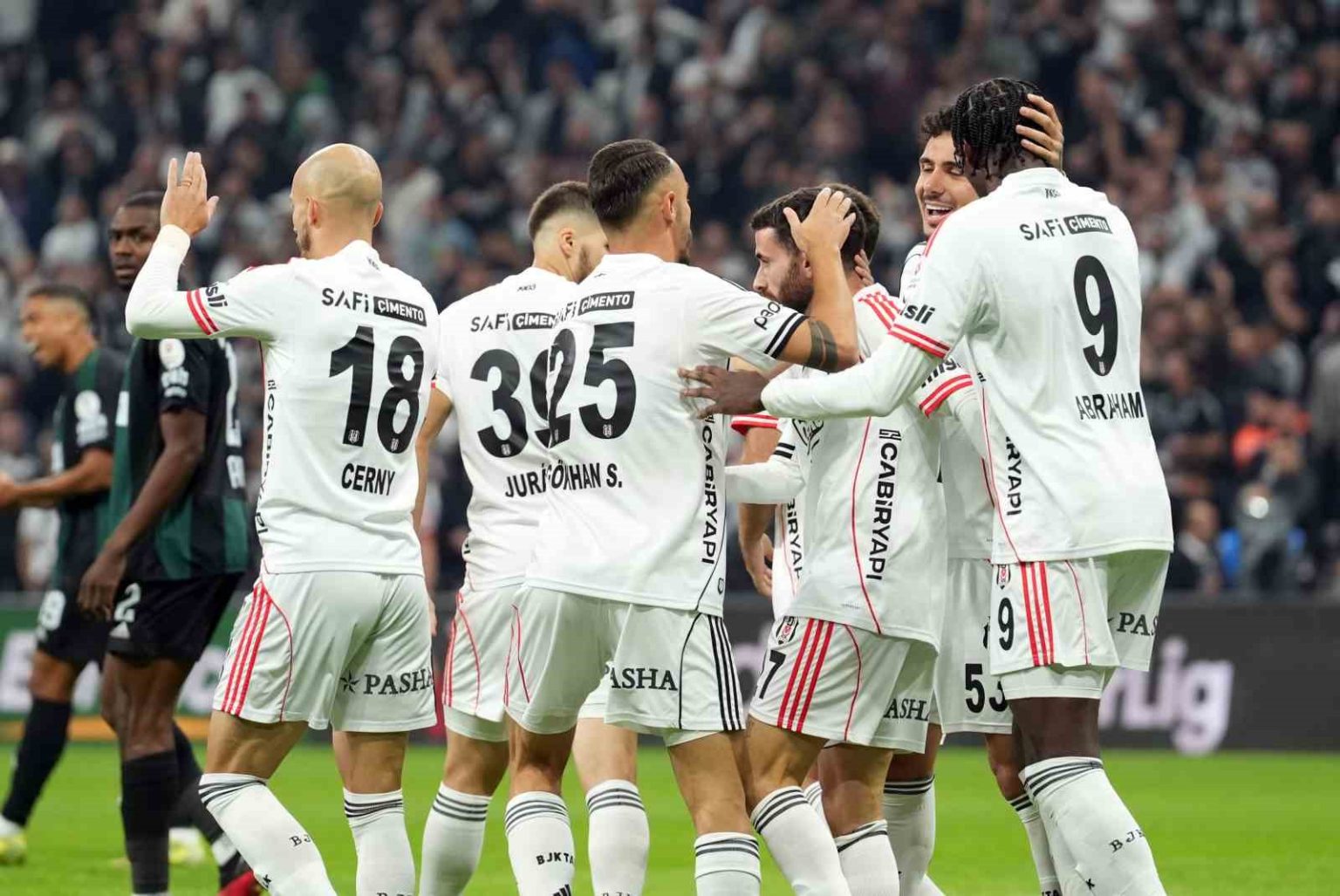trendyol-super-lig-besiktas-2-kocaelispor-0-ilk-yari