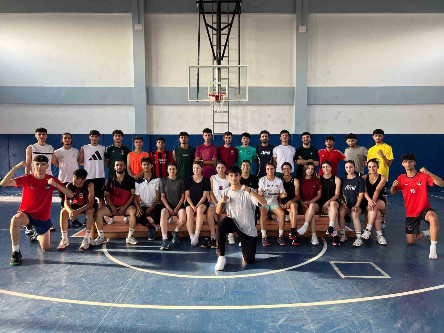 van-buyuksehir-belediyesinin-besyo-kursuyla-40-ogrenci-universiteli-oldu
