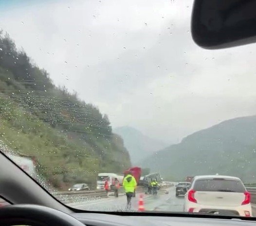 yagis-d-650de-kazayi-beraberinde-getirdi