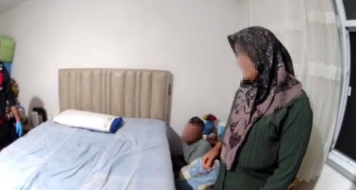 3-yildir-aranan-sahis-evinde-saklandigi-bazanin-yaninda-yakalandi-o-anlar-kamerada