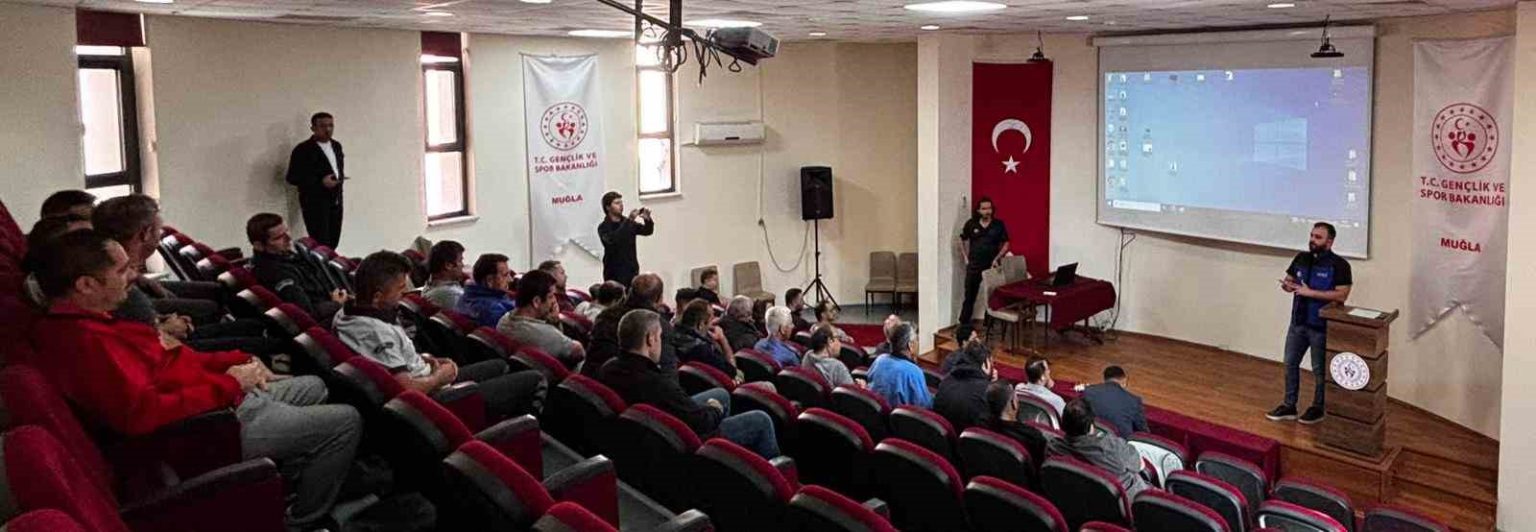 afad-koordinasyonunda-kyk-yurtlarinda-kapsamli-afet-egitimi-ve-deprem-tatbikati-gerceklestirildi