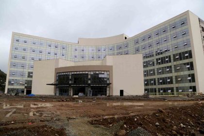 ak-partiden-trabzon-sehir-hastanesi-aciklamasi