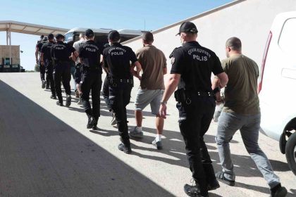 antalyada-aranan-186-sahis-yakalandi