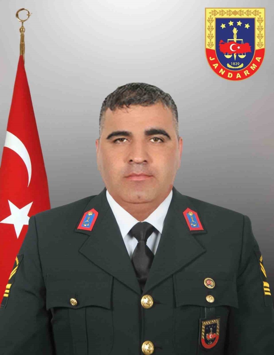 bakan-yerlikayadan-aksarayda-sehit-olan-jandarma-personeli-icin-bassagligi-mesaji