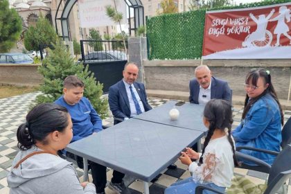 bogazliyanda-toplumsal-dayanismayi-arttiracak-protokolun-ilk-adimi-engelsiz-cafe-de-atildi