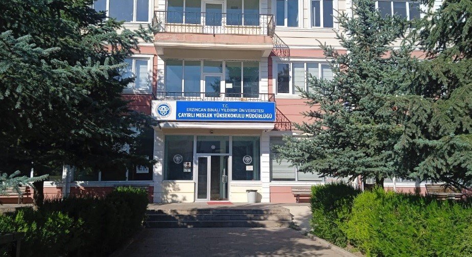 cayirli-meslek-yuksekokulu-mevcut-hizmet-binasi-depreme-dayaniksiz-cikti