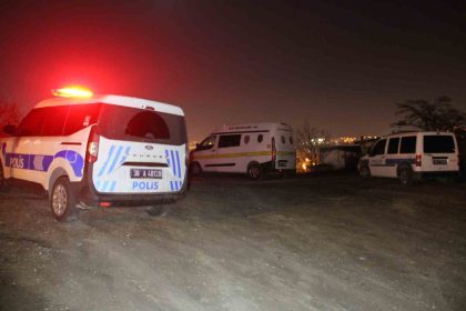 cinayet-zanlisi-kardesler-hakim-karsisina-cikti