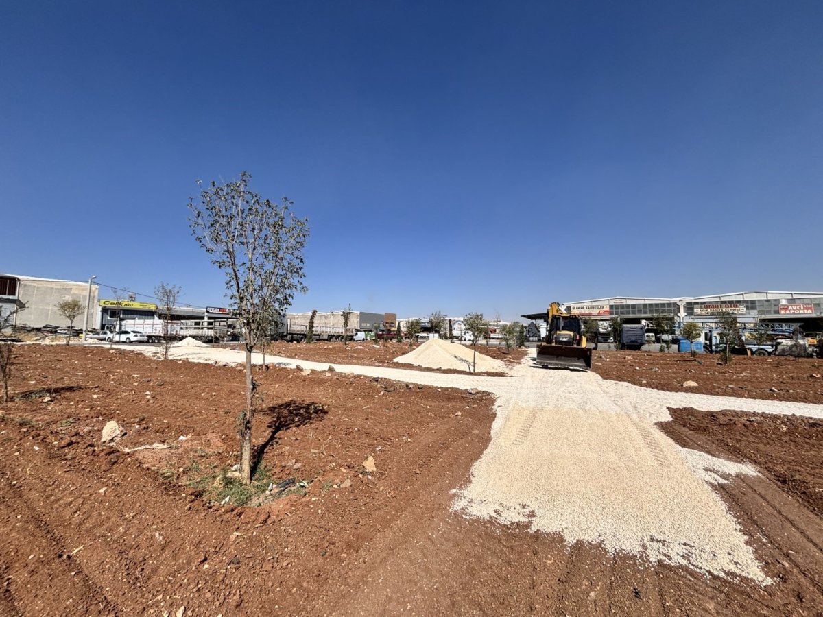 eyyubiye-belediyesinden-yeni-yesil-alan-calismasi