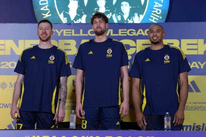 fenerbahce-erkek-basketbol-takimi-oyunculari-basin-mensuplariyla-bir-araya-geldi