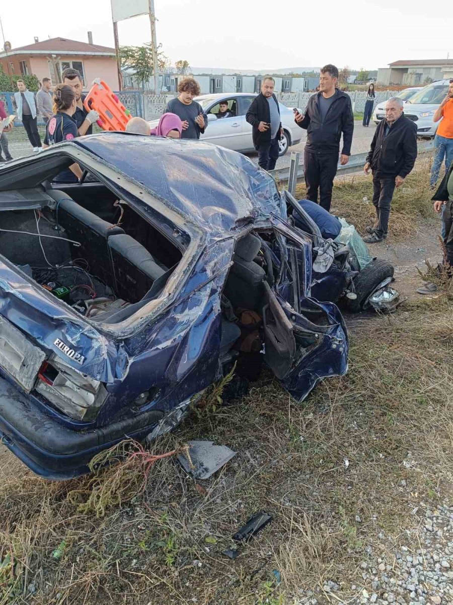 gonen-bandirma-yolunda-trafik-kazasi-1-kisi-yaralandi