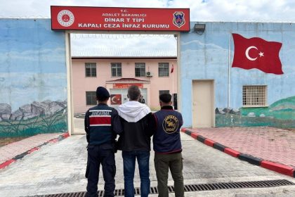 hapis-cezasiyla-aranan-sahsi-jandarma-yakaladi